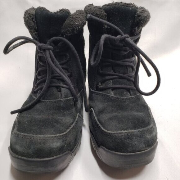 Sorel Waterfall Low Waterproof Laced Ankle Boot Black Size 7 Women's - Picture 2 of 15
